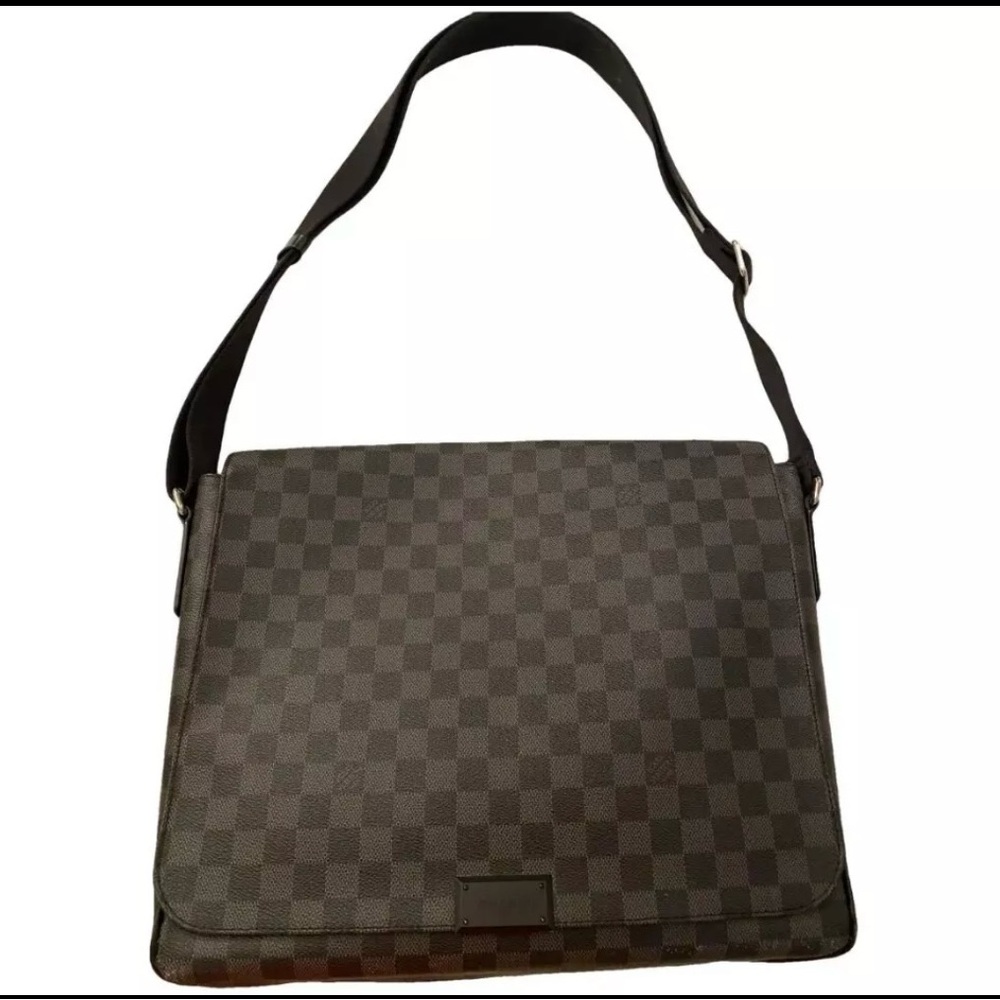 Louis Vuitton District Messenger PM Shoulder Bag Black Canvas/Leather Damier.